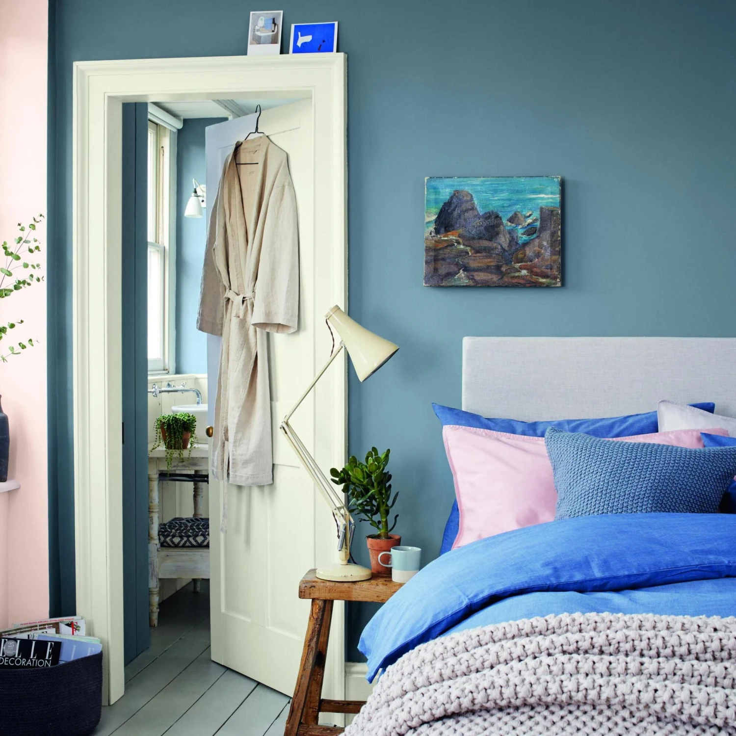 Dulux Easycare Washable & Tough Denim Drift Matt Wall Paint, 5L 7 Dulux Easycare Washable & Tough Denim Drift Matt Wall Paint, 5L - Image 5