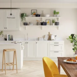 Dulux Weathershield Almond White Satinwood Multi-surface Paint, 750ml -Hammerite Shop dulux weathershield almond white satinwood multi surface paint 750ml5010212651667 05i bq