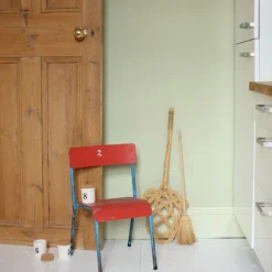 Farrow & Ball Modern Cooking Apple Green No.32 Eggshell Paint, 750ml -Hammerite Shop farrow ball modern cooking apple green no 32 eggshell paint 750ml5051836297329 02i bq