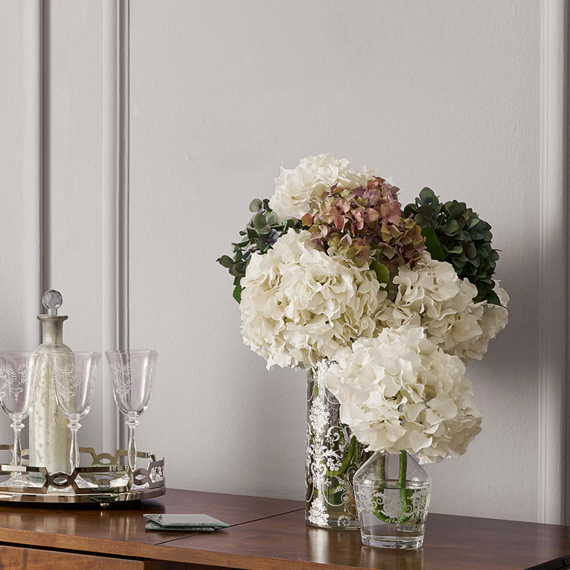 Laura Ashley Sugared Grey White Matt Emulsion Paint, 5L 7 Laura Ashley Sugared Grey White Matt Emulsion Paint, 5L - Image 5