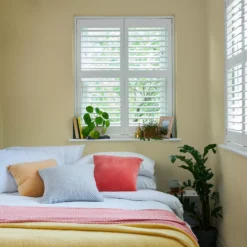 Laura Ashley Sunshine Matt Emulsion Paint, 2.5L -Hammerite Shop laura ashley sunshine matt emulsion paint 2 5l5011583472097 02i bq