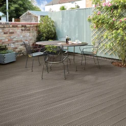 Ronseal Ultimate Protection Matt English Oak Decking Paint, 5L -Hammerite Shop ronseal ultimate protection matt english oak decking paint 5l5010214891498 01i