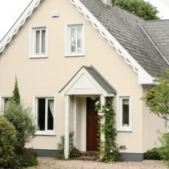 Sandtex Ultra Smooth Magnolia Masonry Paint, 5L -Hammerite Shop sandtex ultra smooth magnolia masonry paint 5l5010131460913 01i bq