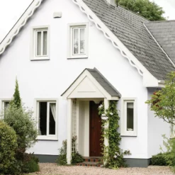 Sandtex Ultra Smooth Pure Brilliant White Masonry Paint, 10L -Hammerite Shop sandtex ultra smooth pure brilliant white masonry paint 10l5010131461316 02i bq