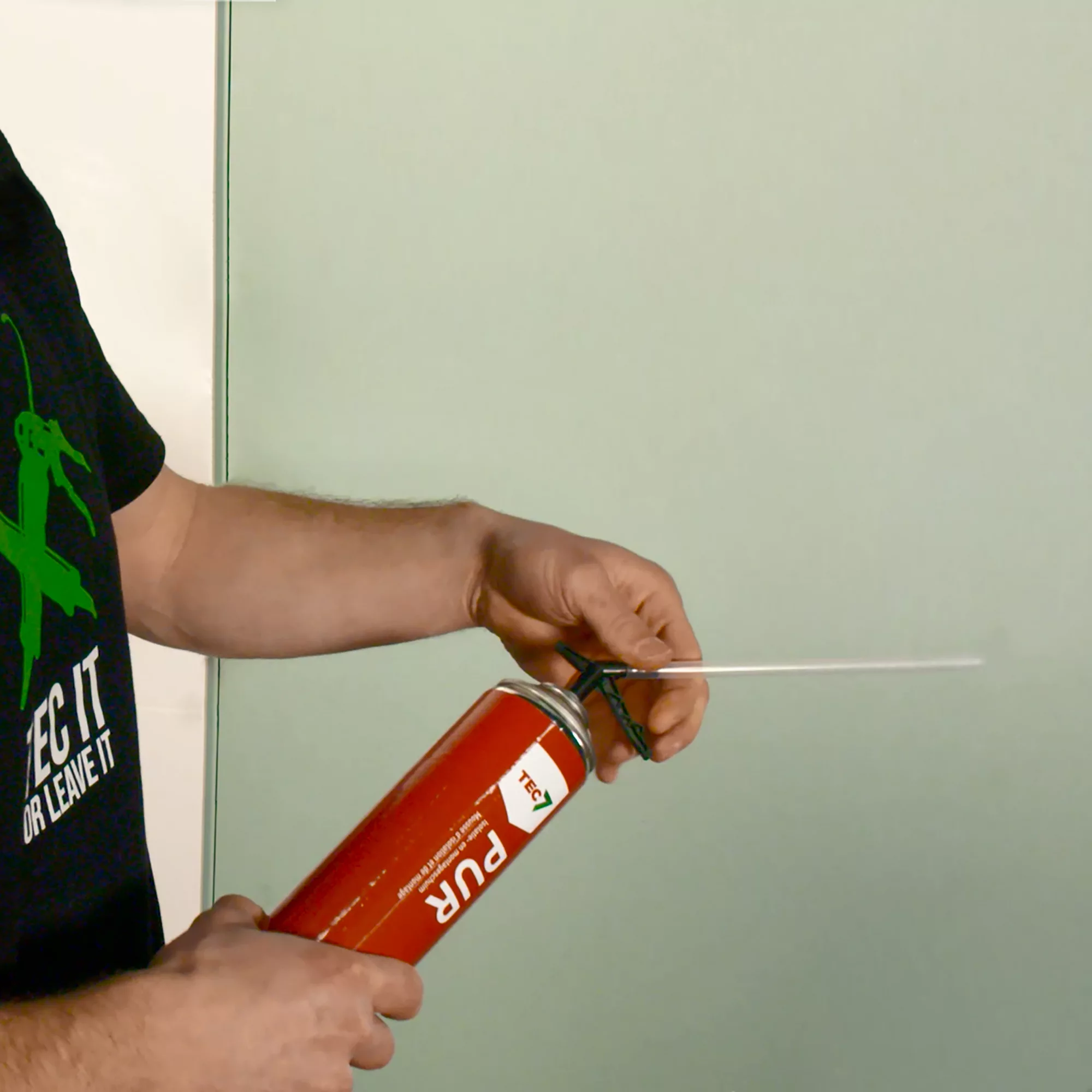 TEC7 Fire-rated Hand-held Expanding Foam 750ml 4 TEC7 Fire-rated Hand-held Expanding Foam 750ml - Image 2